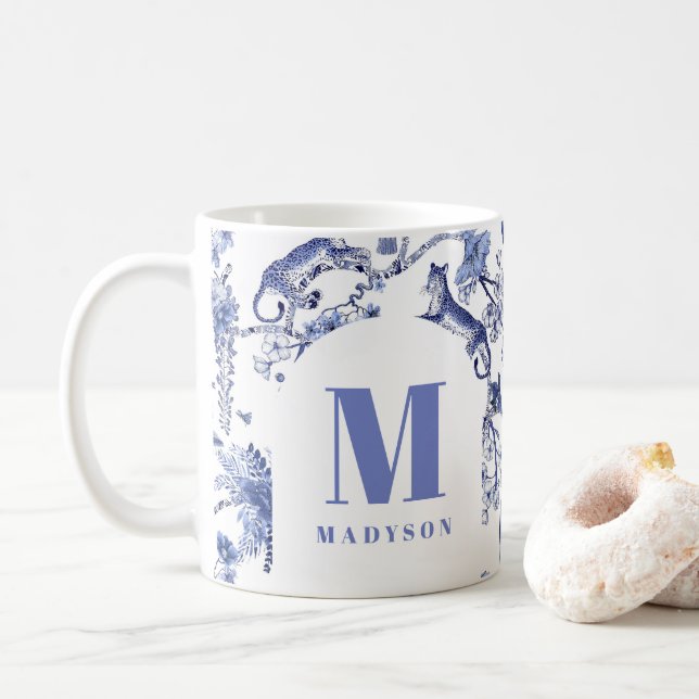 Personlig Chinoiserie Toile Jungle Blue White Kaffemugg (Med munk)