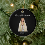 Personlig christmas ornament anpassningsbar christ<br><div class="desc">Personlig christmas ornament anpassningsbar christmas ornament, Personlig New Home Photo Ornament, Anpassningsbar House Adress Ornament, Houseworp Gift, Realtor Client Gift, Par Home Ornament Vår personlig keramiska prydnadsföremål är en perfektens sentimentala gåva till dina kära. Ge dina vänner och din familj en speciell keepy som kan visas på deras Julgran år...</div>