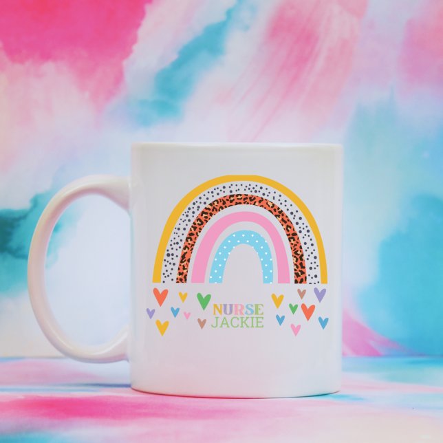 Personlig Colorful Rainbow Hearts Nurse Kaffemugg (Skapare uppladdad)
