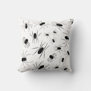 Personlig Creepy Spiders Halloween Cushion Kudde