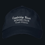 Personlig Crew Klubb Team & Rower Namn Broderad Keps<br><div class="desc">Perfekten hatt för alla som ropar kärlek och deras klubb/team. Den här kvalitetsbasbollen stil som har 3 linjer anpassningsbar text - lägg till besättningen klubb namn, namn, evenemanget namn etc. Ändra enkelt textens färg och hatten. Oavsett om du är en novice eller en expertrower, så kommer den här besättningen att...</div>