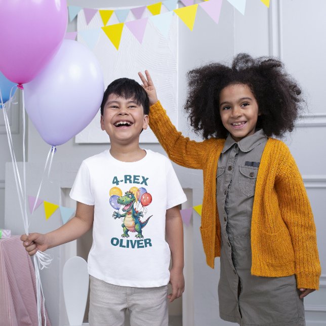 Personlig Cute Birthday Dinosaur T-shirt (Skapare uppladdad)