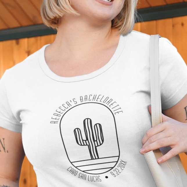 Personlig Cute Cactus Bachelorette Party T Shirt (Minimalist cactus bachelorette tshirt custom personalized t-shirt cabo san Lucas desert Mexico camp)