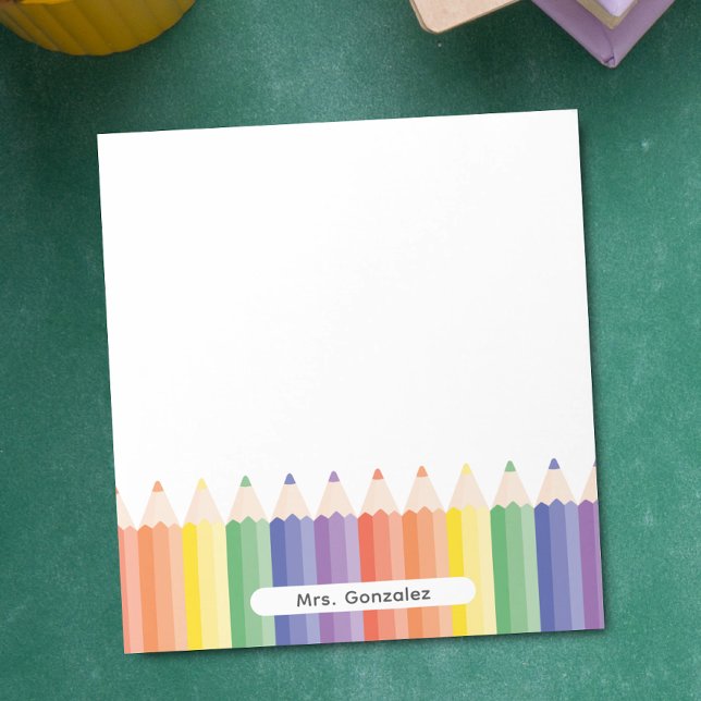 Personlig Cute Rainbow Teacher-uppskattning Anteckningsblock (Teacher notepad displayed at 5.5 x 6 inches. Personalize with your name.)