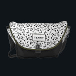 Personlig Dalformation hund Tema Messenger Bag<br><div class="desc">Anpassa din egen dalmatiska messenger bag så att du enkelt kan byta namn. Redigera för egen namn eller egen text. Om ni ser hundar i kärlek är det en underbar påse.</div>