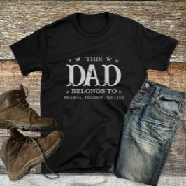Personlig Denna Pappa Tillhör Fars Dag T Shirt