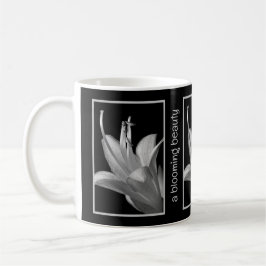 Personlig Elegant Hosta Flower Black and White Kaffemugg