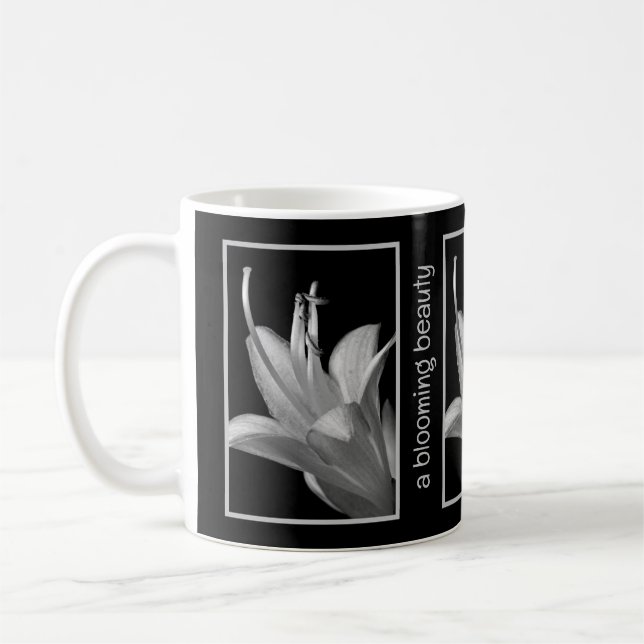 Personlig Elegant Hosta Flower Black and White Kaffemugg (Vänster)
