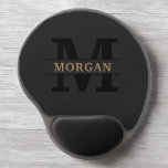 Personlig Elegant Monogram och Namn Gel Musmatta<br><div class="desc">Lägg till lite elegans i dina dagliga essenser med den här personligen monogram och namn-produkten. Med en förfinad utformning och detaljerad anpassade kombineras sofistikering och funktionalitet. Oavsett om det gäller personlig använda eller som en tänkbar gåva, visar det här objektet ett monogram för snyggten och namn, som du har valt,...</div>
