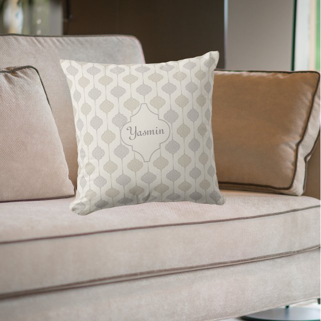 Personlig Elegant Neutralt Arabesque Kudde (Skapare uppladdad)