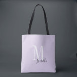Personlig enkel lila av namn och monogram tygkasse<br><div class="desc">Elegant Modern Personlig monogram och namn tote bags i svart,  vitt och lavender lila färg,  enkelt och snyggt. underbar personlig brudens sida ger på bröllopsfest,  möhippa eller bachelorettfest.  Anpassa bakgrundsbilden till färg efter ditt val.</div>