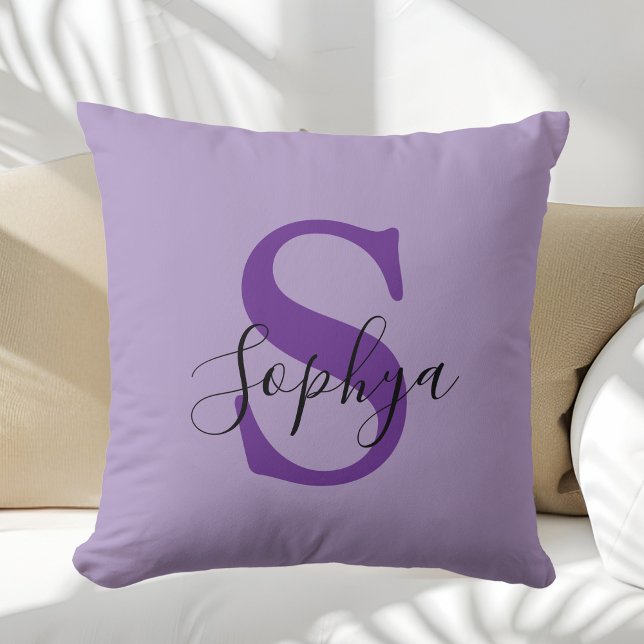 Personlig Enkel Lila Monogram Kudde (Skapare uppladdad)