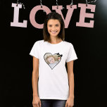 Personlig ett slags foto-hjärta t shirt<br><div class="desc">Anpassningsbar Personlig Ett av ett slags foto Heart-skjortor från Ricaso - Kärlek hjärtfotomall design ... lägg helt enkelt till ditt eget foto till denna underbara anpassningsbar t-shirt ... lätt att anpassa ... anpassade fotomallar som passar henne och dem som du kan välja mellan - om ditt foto inte är sitta...</div>