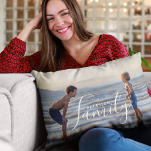Personlig familjefoto namn present lumbarkudde
