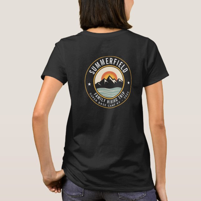 Personlig Family Hiking Sunset Mountains Retro T Shirt (Baksida)
