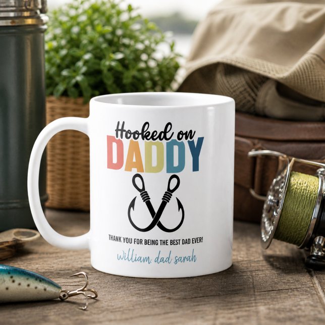 Personlig Fars dag | Hooked on Daddy Fishing Kaffemugg (Personalized Father’s Day |Hooked on Daddy Fishing Coffee Mug)