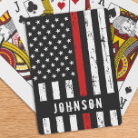 Personlig Firefighter Flagga Thin Red Line Casinokort<br><div class="desc">Thin Red Line-kort - amerikansk flagga i Firefighter Flagga, nödlidande design. De här Thin Red Line-spelkorten är en perfekt för en gåva till en brandman pension, brandmansgåvor från studenten, minnesevenemang och en underbar gåva till din favoritbrandman. En roligt brandkår, eller brandkampspel i pension party, får personligens brandkampkort för varje brandman!...</div>