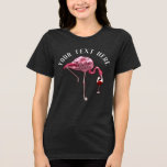 Personlig Flamingo Vin Drinker Novelty T Shirt<br><div class="desc">Cute personlig flamingo gag golf boll. Lägg till ditt namn eller meddelande genom att klicka på knappen "Anpassa" ovan</div>