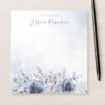 Personlig för blåfärgad Blommigt Anteckningsblock<br><div class="desc">Elegant anteckningsblock i modern blommigt med dammiga,  vita,  vita,  vattenfärgade blommor som ro,  anemoner och löv med handskriven kalligrafi.</div>