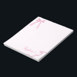 Personlig för Coquette vattencolor Rosa Bow Ribbon Anteckningsblock<br><div class="desc">Lägg till en aning söthet i dina dagliga anteckningar med det här anteckningsblocket för personlig som har en mjuk rosa- och menyfliksdesign. Perfekt för att lägga till charm till kontorsmaterieln kan det här anteckningsblocket för anpassningsbar vara personlig med ditt namn eller ett speciellt meddelande, skapar det som en underbar gåva...</div>