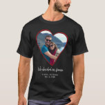 personlig för förlovning av fotohjärta i par t shirt<br><div class="desc">Tvätta ett par anpassningsbars hjärtformfoto "vi beslöt för evigt" text,  namn och datum t-shirt-förlovning-meddelande.        Personlig med bild och text!          Det kan vara en söt keepsaksgåva för att fira din förlovning eller din första Alla hjärtans dag som nygifta.</div>