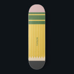 Personlig för gult Skolblyerts  Mini Skateboard Bräda 18,5 Cm<br><div class="desc">Det är en penna,  ingen skateboard! Skateboard,  ser ut som en skolpenna av klassisk gult och det är redo att vara personlig med namn eller ditt eget ordspråk.</div>