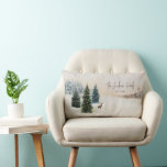 Personlig för juldekorativ vinterskog lumbarkudde<br><div class="desc">Juldekorativa Winter Woodland Personlig Pillow. Klicka på Personlig om du vill redigera all text. Matchande objekt i vår butik Cava Party Design.</div>