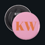 Personlig för Modern Rosa Orange Monogram Initiale Flasköppnare<br><div class="desc">Lägg till en levande, modern beröring till firande med den här personlig rosa- och orange-monogramspelaren flaska, perfekt som bröllop eller bachelorette-partis tjänst. Med fet snyggt initialer i en elegant design kombinerar flaska-öppnaren praktisk användning med en roligt av färg som återspeglar din unika personlighet och din händelseljub. Oavsett om du firar...</div>
