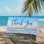 Personlig för vackert Beach Wedding Sunset Tack Kort<br><div class="desc">Tack vare det här pikonresska bröllopet på personligen har du ett kort med den vackra rosa och orange solnedgången som försiktigt berör havet vinkarare över sand och havsgräs en söt i Destin i Florida. Fint visitkort för ett par som hade ett destinationsbröllop på Hawaii eller Florida.</div>