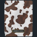 Personlig för westernt läder för CowhideFaux iPad Skydd<br><div class="desc">Huruvida är du en ranchägare, en cowboy/cowgirl, eller precis är någon, som älskar amerikangammala västernteman, denna prickiga brunt och ipad cover för mönster för vitkoskinn, perfekt för att matcha din westerna stil. Det grafiska djura trycket göras för att se något liknande pälsen/håret av nötkreatur. Denna ska härliga original- nötkreaturs- design...</div>