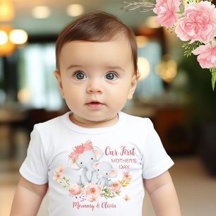Personlig första mors dag elefant för bebis t shirt