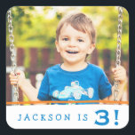 Personlig Foto Birthday Stickers / Orange Blue Fyrkantigt Klistermärke<br><div class="desc">De här fotoklistermärkena är perfekter för en njuds födelsedag! Använda dem för etiketter,  kuvertförseglingar,  kakor med mera! Text färg kan anpassas till vilket färg som helst. Byt ut mallfotot före köp.</div>