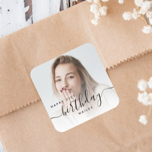 Personlig foto svart script 21-årsdag fyrkantigt klistermärke