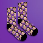 Personlig Funny Photo Ansikte Socks - Lila Strumpor<br><div class="desc">Gör lustiga strumpor täckta i ansikte eller en vän med den här lättförståeliga mallen för använda. Ladda bara upp ett klipp av ansikte eller objekt som du har till använda med en genomskinlig bakgrund och voila! Se till att du skördar bilden så nära ansikte/objektet som du kan. Om du inte...</div>