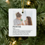 Personlig Funtie Definition Quote Julgransprydnad Keramik<br><div class="desc">Den här Funtie-definitionsteckendesignen är perfekten för att fira det speciella band som din syster delar med ditt barn som "Roligt Moster". Den här designen gör inte bara hennes plats ljusare utan fångar också den unika glädje och kärlek hon ger till din familj. Vare sig det är för en födelsedagspresent eller...</div>