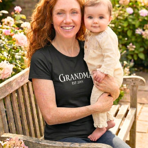 Personlig gåva till mormor/mamma namn etablerad 20 t shirt