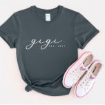 Personlig Gigi Grandma T-Shirt<br><div class="desc">Vi lägger alltid till nya mönster varje dag!</div>