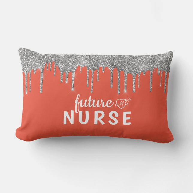 Personlig Glam Nurse Lumbar Pillow Lumbarkudde (Framsida)