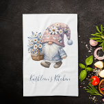 Personlig Gnome Daises White Gula blommor Kökshandduk<br><div class="desc">Cute adful whimsical gnome med vita och gult daisy på kökshandduken. Anpassa det med hennes namn. De här gör fina möhippor eller hembiträden.</div>