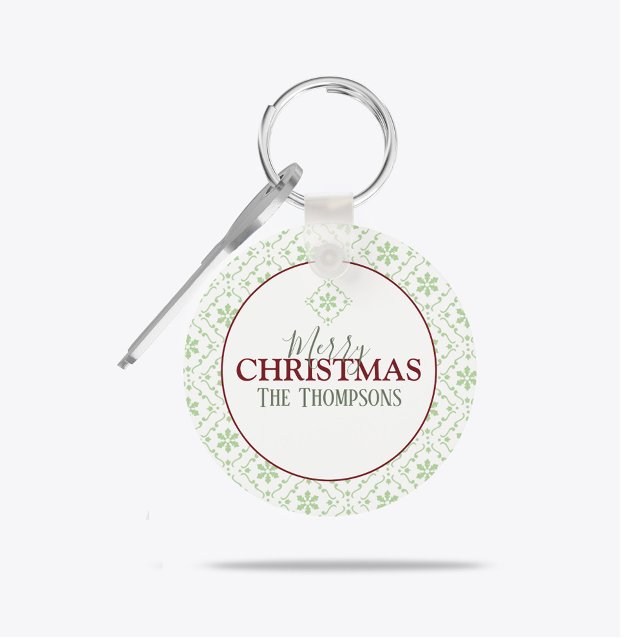 Personlig God Jul Familjenamn Nyckelring (Festive Merry Christmas personalized keychain with green snowflakes and custom family name.)