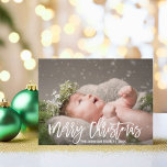 Personlig God jul Hälsning| lägg till bild Helg Vykort<br><div class="desc">Skicka dessa vackra vykort till dina vänner och din familj.  Snyggt modernt skript med GOD JUL i vitt med DIN PHOTO.  Perfekt för baby FIRST CHRISTMAS.  Kortets baksida kan lägga till text.</div>