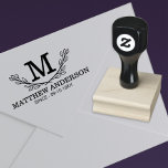 Personlig Golf Boll Mönster Namn Monogram Age Stämpel<br><div class="desc">Personlig golf boll mönster namn-monogramåldern kan vara en underbar formgivning för dig,  och det kan vara en underbar gåva till din golfvän eller dina familjemedlemmar eller andra människor.</div>