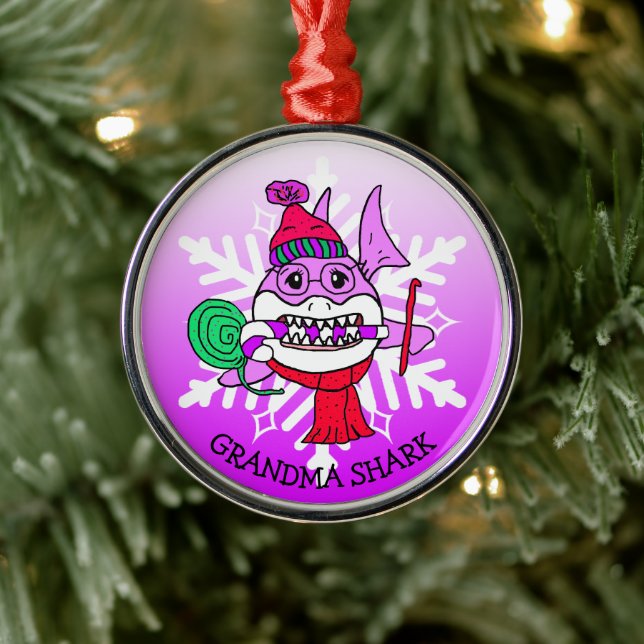 Personlig Grandma Shark and Snowflake Julgransprydnad Metall (Träd)