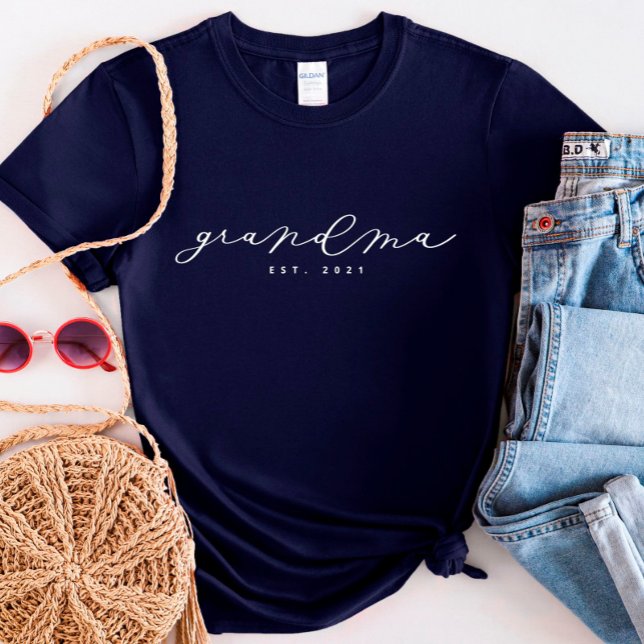 Personlig Grandma T-Shirt (Skapare uppladdad)