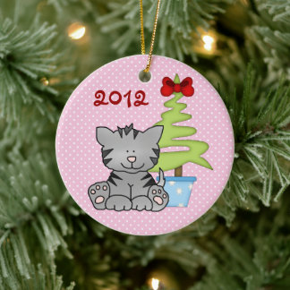 Personlig Grått Cat på Rosa Baby 1 jul Julgransprydnad Keramik