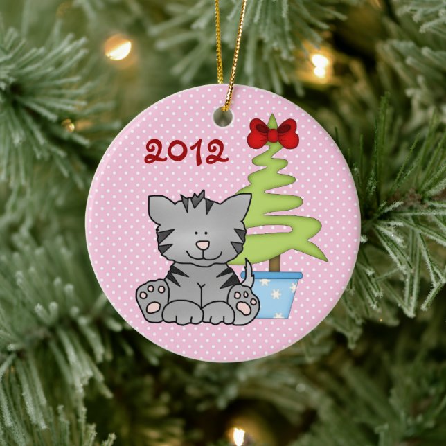 Personlig Grått Cat på Rosa Baby 1 jul Julgransprydnad Keramik (Träd)