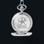 Personlig Groomsmans Namn och Monogram Armbandsur<br><div class="desc">Elegant Black and White Personlig Groomsman Gifts med personlig monogram i grått elegant-skriptet stil med Groomsmans namn och rubrik i klassiskt serif-teckensnitt stil på vit marmorbakgrund. Även perfekt för den bäste mannen, far av bruden, brudgummen, maid of honor, blomsterflickan, budens mamma med mera. Observera att marmordetaljer simuleras i teckningen. Ingen...</div>