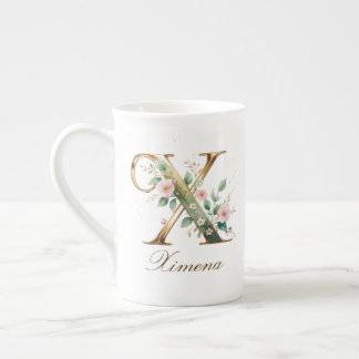 Personlig gul blomsterinitial X Benporslin Mugg
