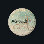 Personlig Guld Stars vid Grönt Glitter Magnet<br><div class="desc">Shimmery guld-stjärnor på en ombre grönt-bakgrund gått med med glittery guld som är på toppen skapande vibes av vismisk glam. Kan vara personlig med brev och namn för att göra det unikt för dig.</div>