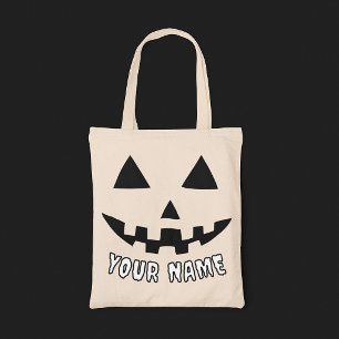 Personlig Halloween-pumpa med namn i svart och vit Tygkasse